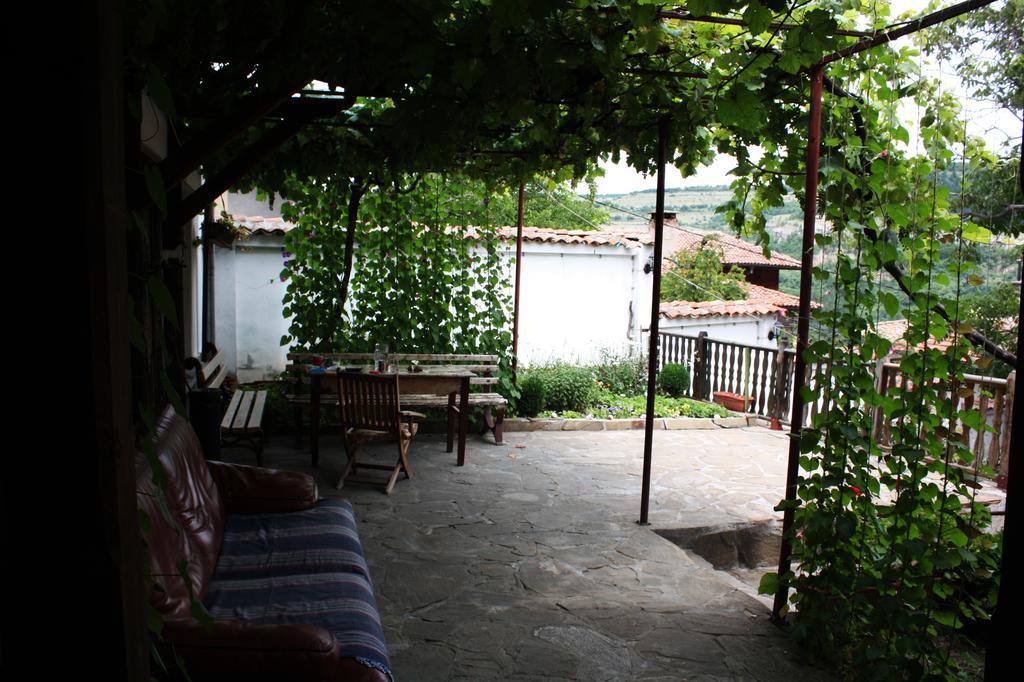 Hikers Hostel Veliko Tŭrnovo Exterior foto